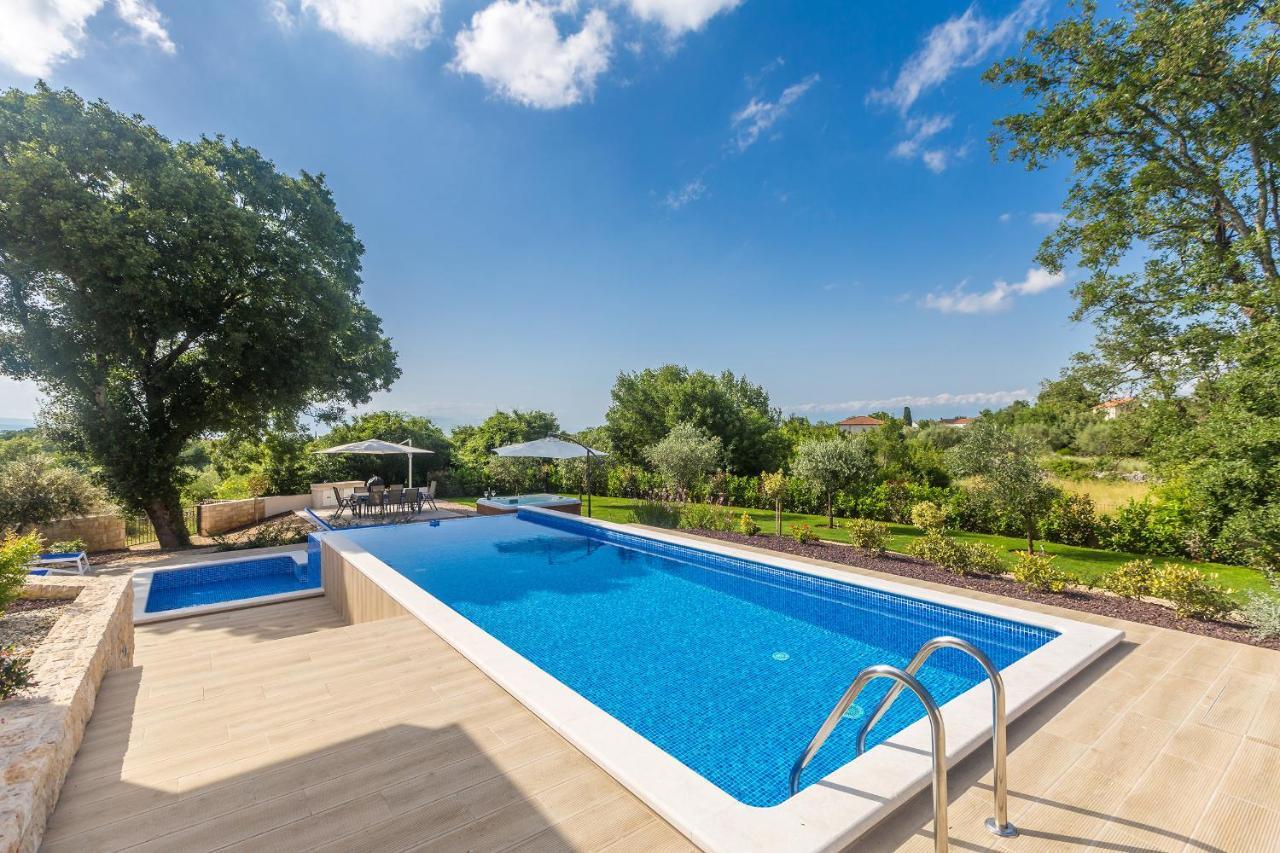 Villa Roko Malinska Buitenkant foto