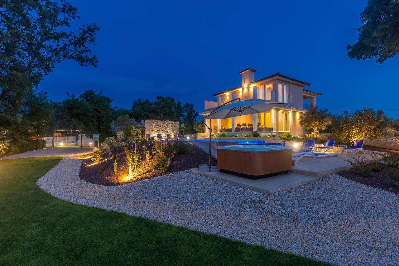 Villa Roko Malinska Buitenkant foto